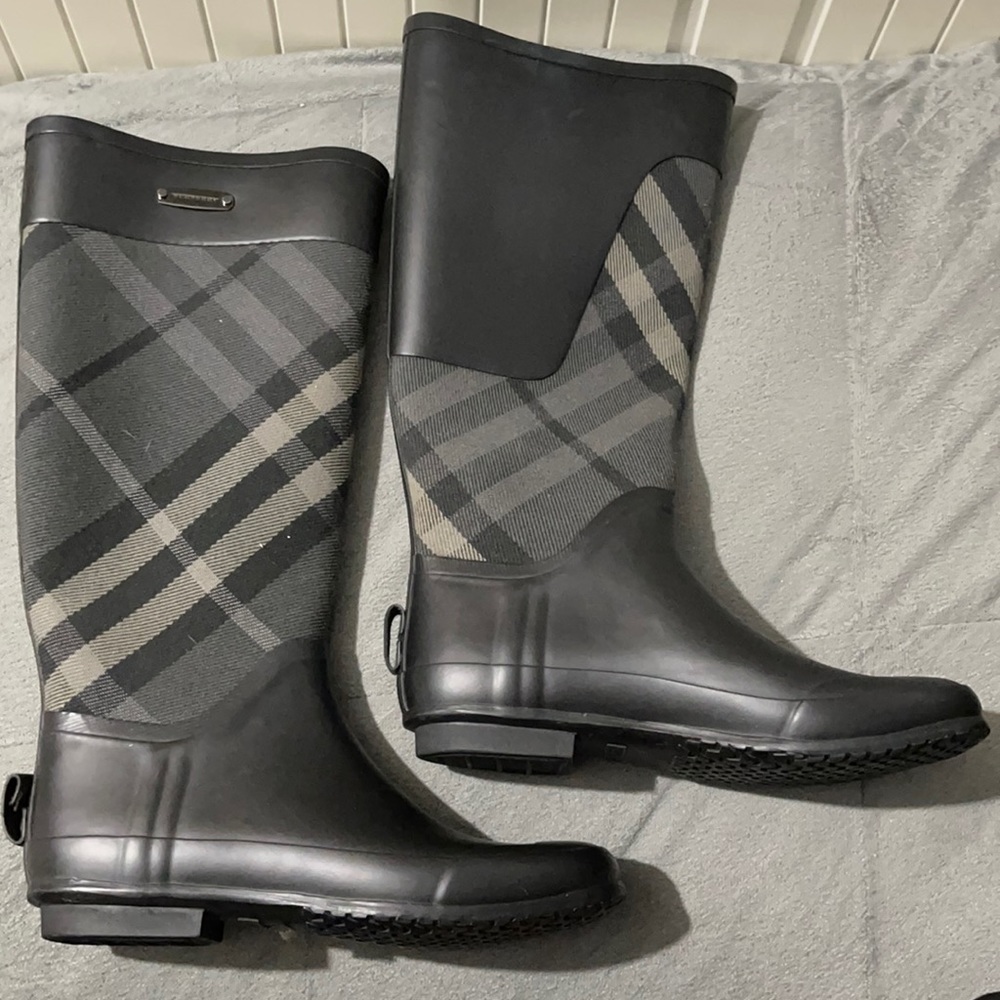 Burberry rain boots